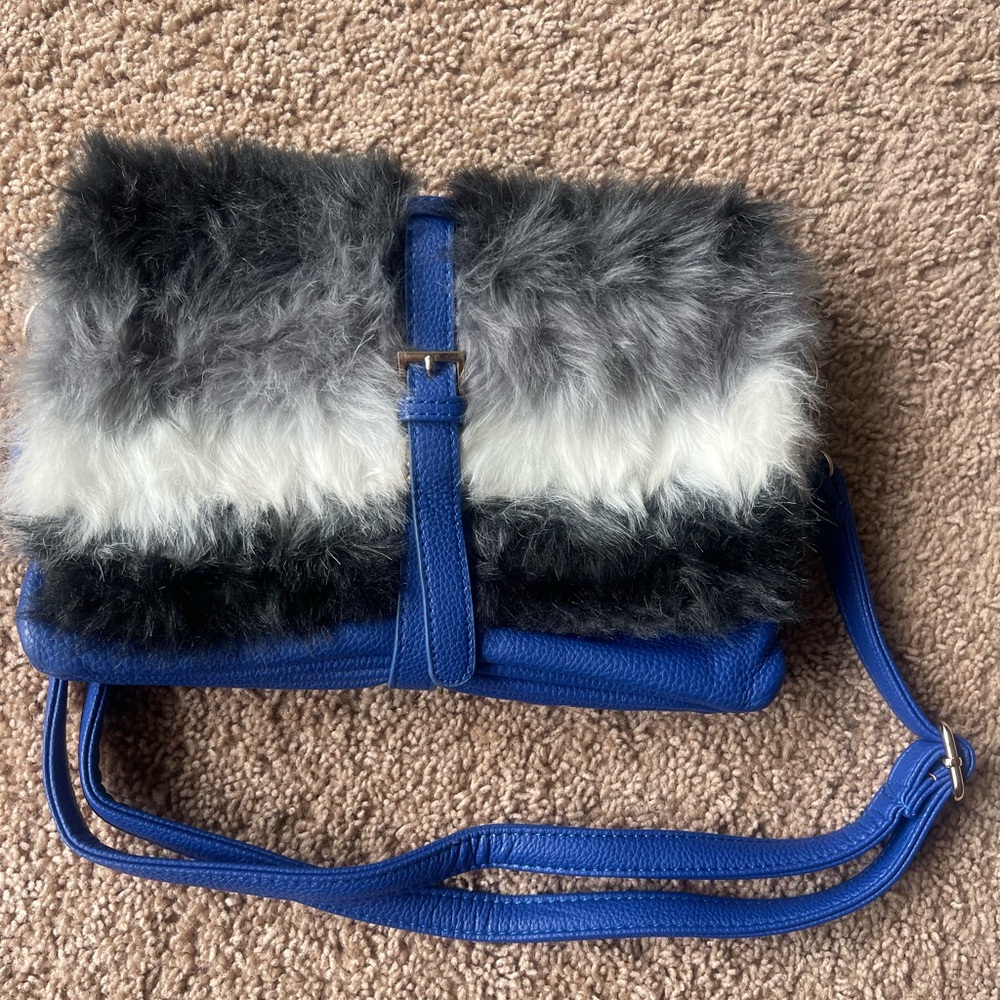 Blue crossbody fur bag